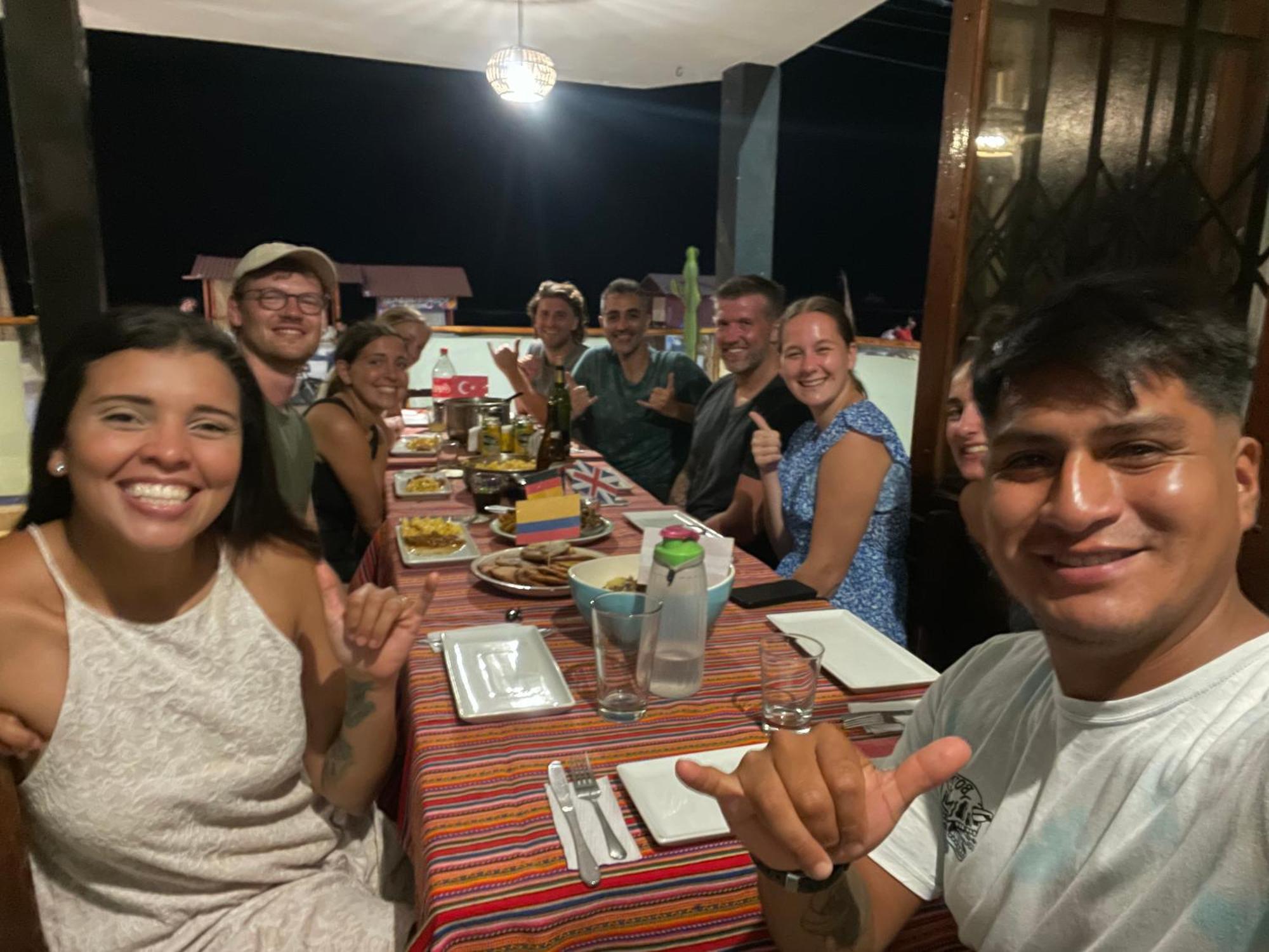 Totora Surf Hostel Huanchaco Exterior foto